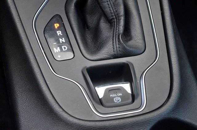 Used 2021 Jeep Cherokee Latitude Lux AWD/4WD image 25