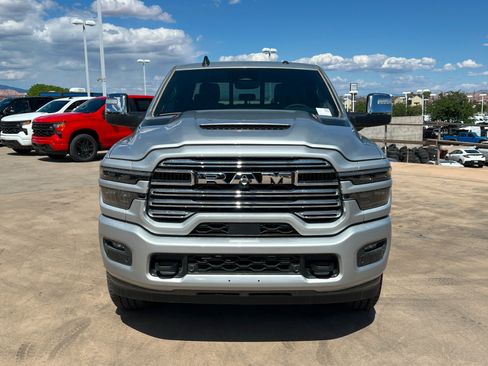 New 2026 RAM 2500 Laramie w/ Sport Appearance Package AWD/4WD image 8