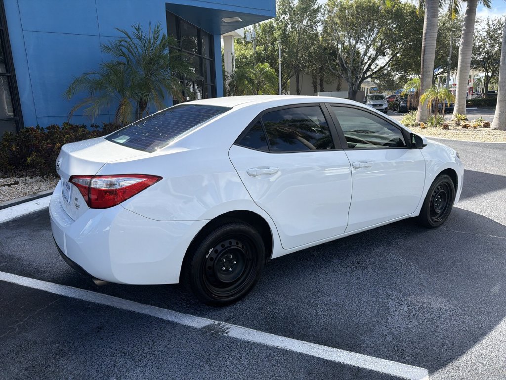 Used 2016 Toyota Corolla LE FWD image 25