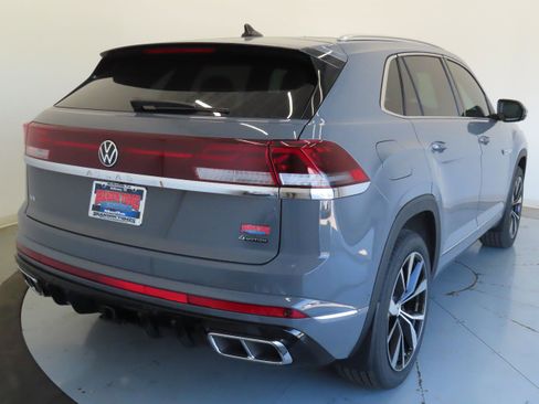 New 2026 Volkswagen Atlas Cross Sport SEL Premium R-Line AWD/4WD image 4