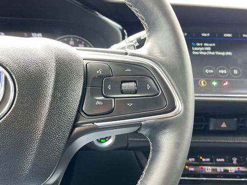 Used 2023 Buick Envision Essence AWD/4WD image 19