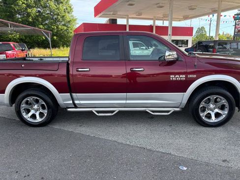 Used 2017 RAM 1500 Laramie w/ Convenience Group image 5
