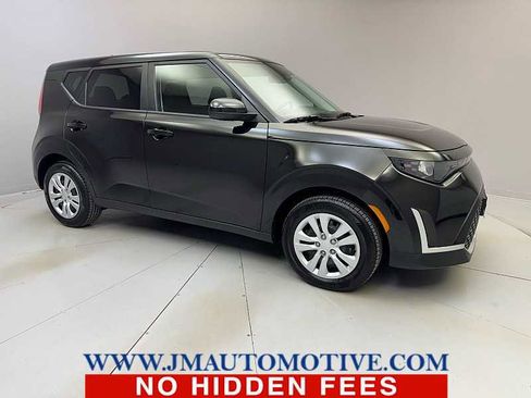 Used 2025 Kia Soul LX image 7