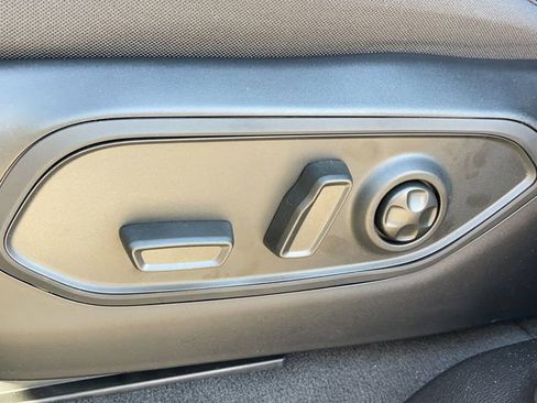 New 2024 Jeep Grand Cherokee L Laredo w/ Luxury Tech Group I image 15