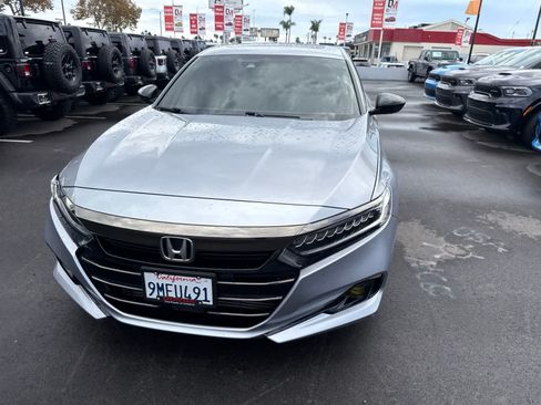 Used 2021 Honda Accord Sport image 2