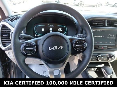 Certified 2025 Kia Soul LX image 11