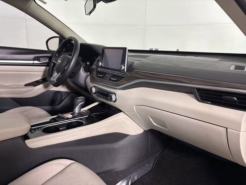 Used 2023 Nissan Altima 2.5 SV image 28