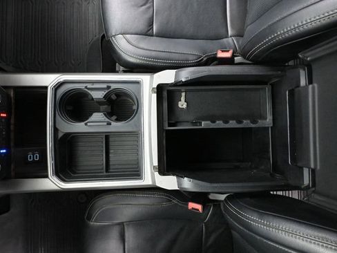 Used 2019 Ford F350 Lariat w/ Chrome Package image 33