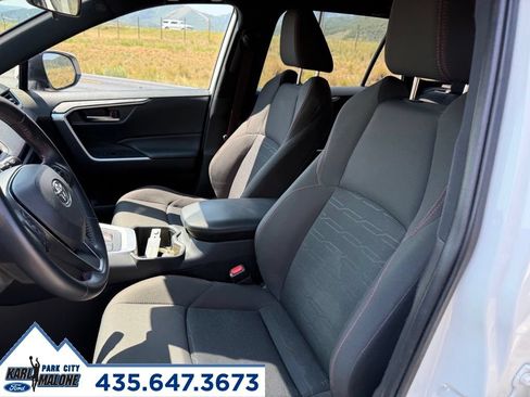 Used 2025 Toyota RAV4 SE AWD/4WD image 14