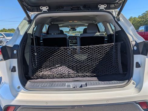 Used 2020 Toyota Highlander Limited image 31