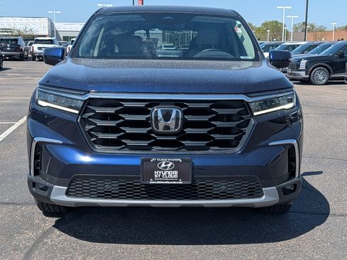 Used 2025 Honda Pilot EX-L image 8