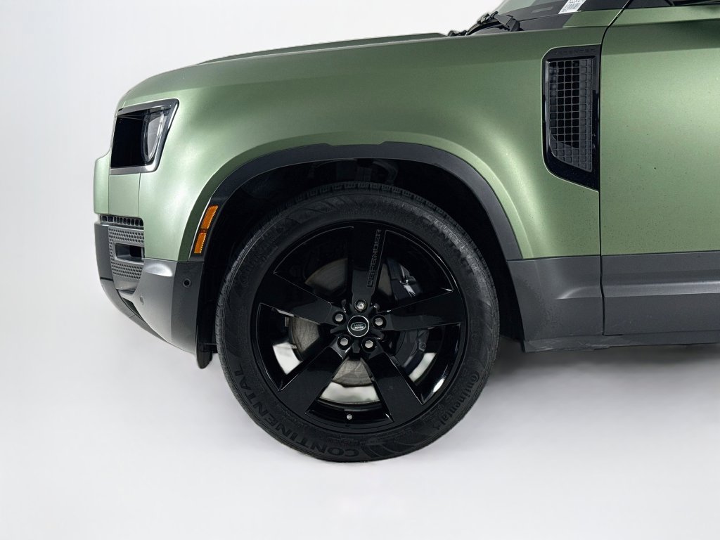 Used 2024 Land Rover Defender 110 S AWD/4WD image 23