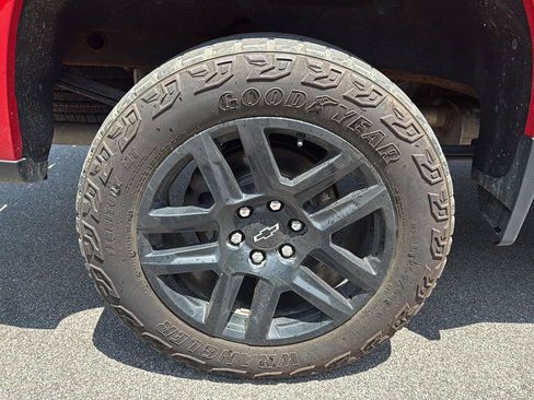 Used 2021 Chevrolet Silverado 1500 LT Trail Boss w/ Bed Protection Package AWD/4WD image 13