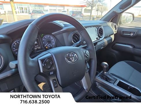 Used 2023 Toyota Tacoma TRD Off-Road image 18
