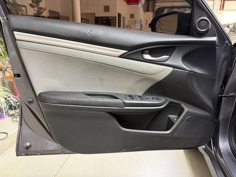 Used 2016 Honda Civic EX-T image 10
