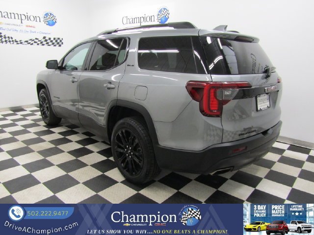 Certified 2023 GMC Acadia SLE w/ Driver Convenience Package FWD image 9