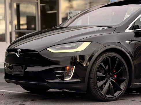 Used 2020 Tesla Model X Long Range image 4