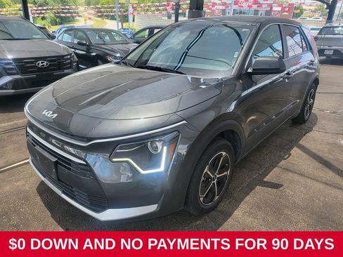 Used 2025 Kia Niro LX FWD image 1