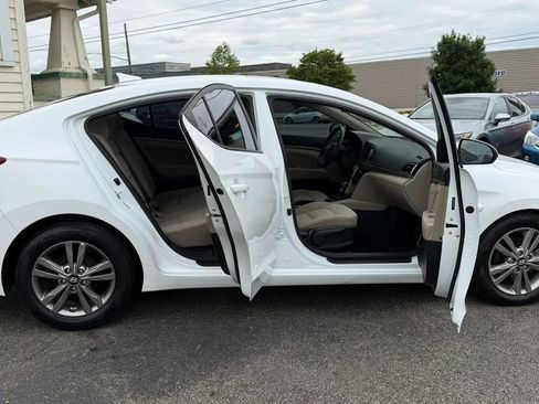 Used 2017 Hyundai Elantra Value Edition FWD image 26