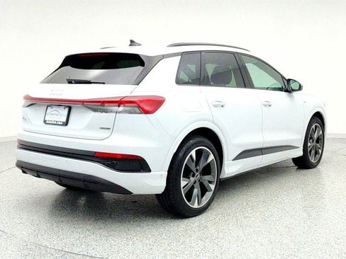 Used 2024 Audi Q4 e-tron Premium Plus w/ Premium Plus image 5