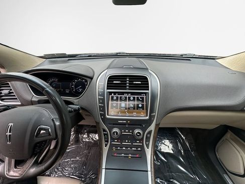Used 2016 Lincoln MKX Select w/ Climate Package AWD/4WD image 23