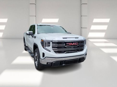 New 2026 GMC Sierra 1500 SLT AWD/4WD image 3