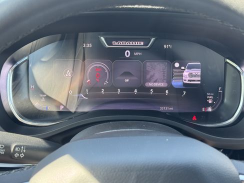 Used 2025 RAM 1500 Laramie AWD/4WD image 29