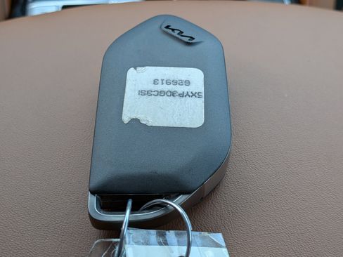 Used 2025 Kia Telluride EX X-Line image 40