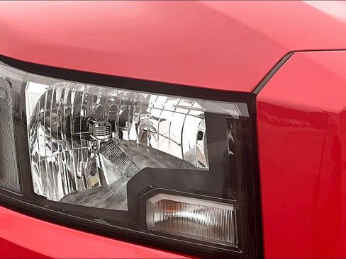 Used 2023 Nissan Frontier SV w/ SV Convenience Package image 31