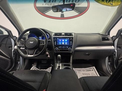 Used 2018 Subaru Outback 2.5i Premium AWD/4WD image 2