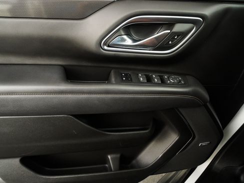 Used 2021 GMC Yukon XL AT4 AWD/4WD image 10
