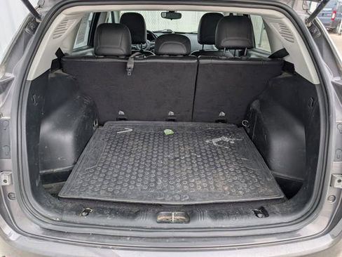 Used 2020 Jeep Compass Latitude w/ Cold Weather Group image 16