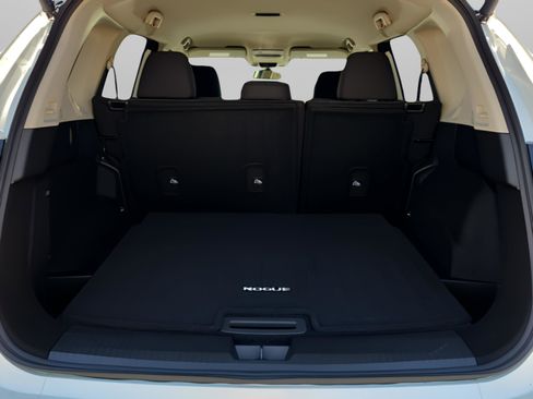 New 2026 Nissan Rogue SV FWD image 11