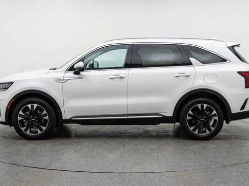 Used 2024 Kia Sorento S FWD image 5