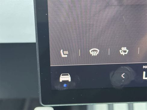 Used 2024 Tesla Cybertruck AWD Crew Cab image 23