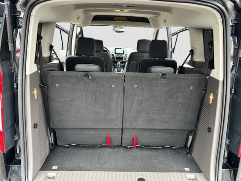 Used 2023 Ford Transit Connect XLT FWD image 7