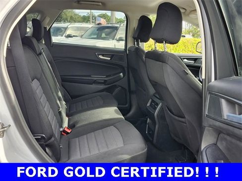 Used 2024 Ford Edge SE w/ Black Appearance Package image 16