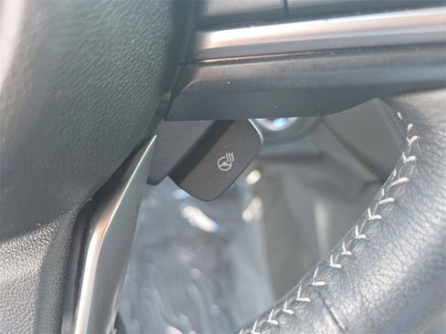 Certified 2023 Subaru Outback Limited image 32