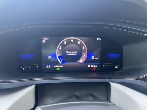 Certified 2022 Volkswagen Taos SE FWD image 19