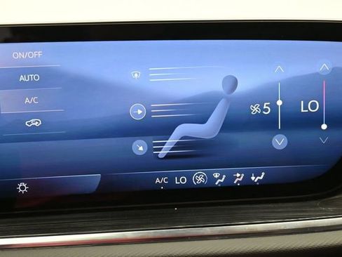 Used 2024 Buick Envision Preferred AWD/4WD image 23