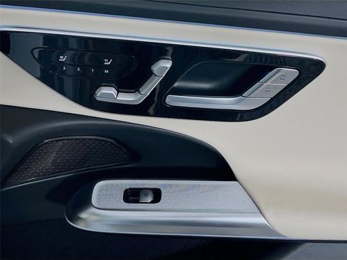 New 2026 Mercedes-Benz E 450 4MATIC Sedan image 30
