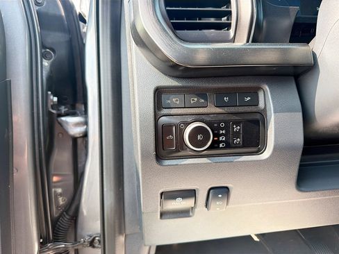 Certified 2024 Ford F250 Lariat w/ Lariat Ultimate Package AWD/4WD image 14