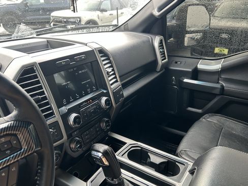 Used 2016 Ford F150 Lariat w/ Equipment Group 502A Luxury image 9