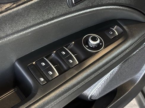 Used 2022 Alfa Romeo Stelvio Sprint image 18