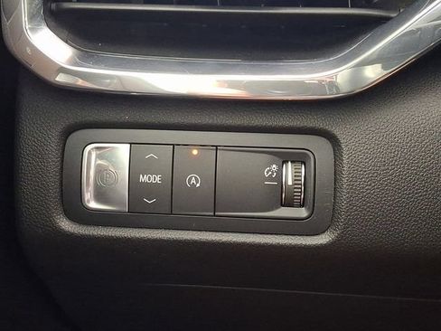 Used 2024 GMC Acadia Elevation w/ Luxury Package FWD image 32