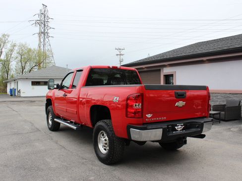 Used 2008 Chevrolet Silverado 2500 LT w/ 1LT Convenience Package AWD/4WD image 8