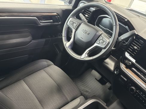 Used 2024 Chevrolet Silverado 1500 RST AWD/4WD image 9