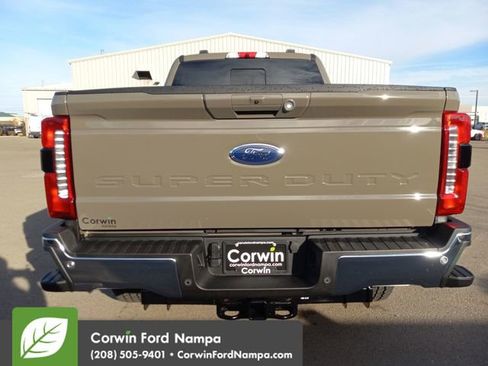 New 2026 Ford F250 Lariat w/ Chrome Package image 4