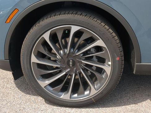 New 2026 Lincoln Aviator Reserve RWD image 9