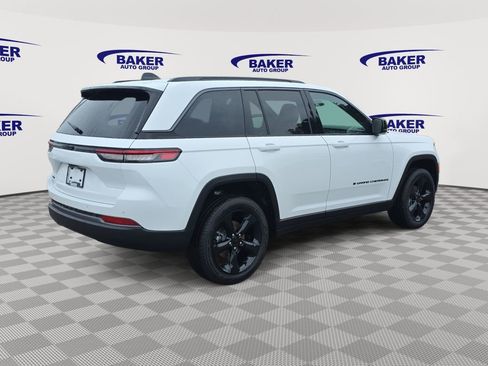 New 2026 Jeep Grand Cherokee Limited AWD/4WD image 3